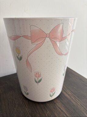 Vintage Andre Richard wastebasket, cream w/ribbon, tulips, pastels, 8x10”
